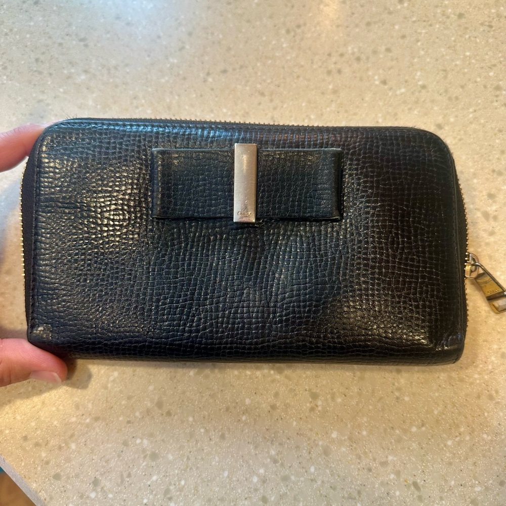 Chloe Black Leather bow Wallet